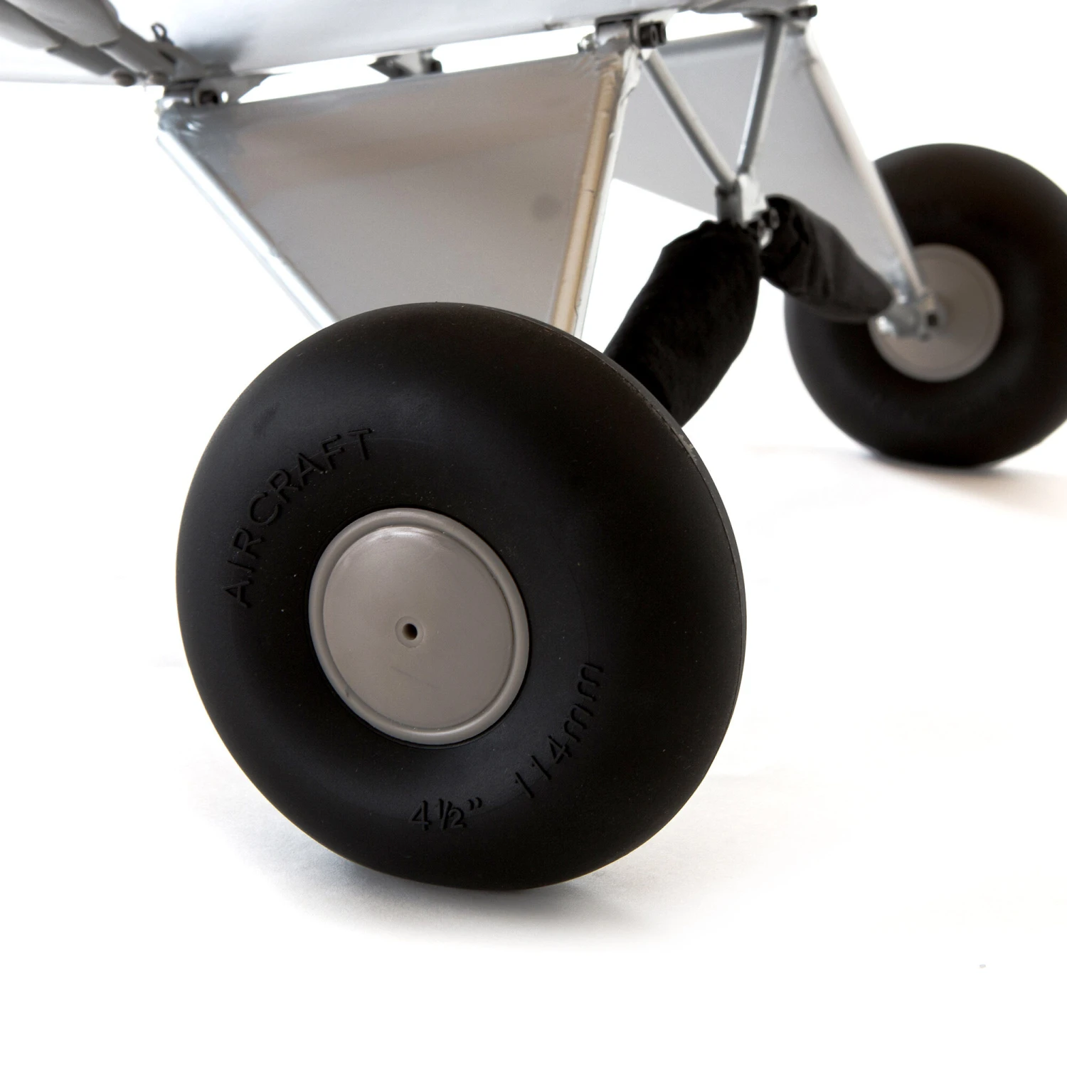 Hangar 9 Carbon Cub 15cc ARF, 90" 8 Hangar 9 Carbon Cub 15cc ARF, 90" - Image 8