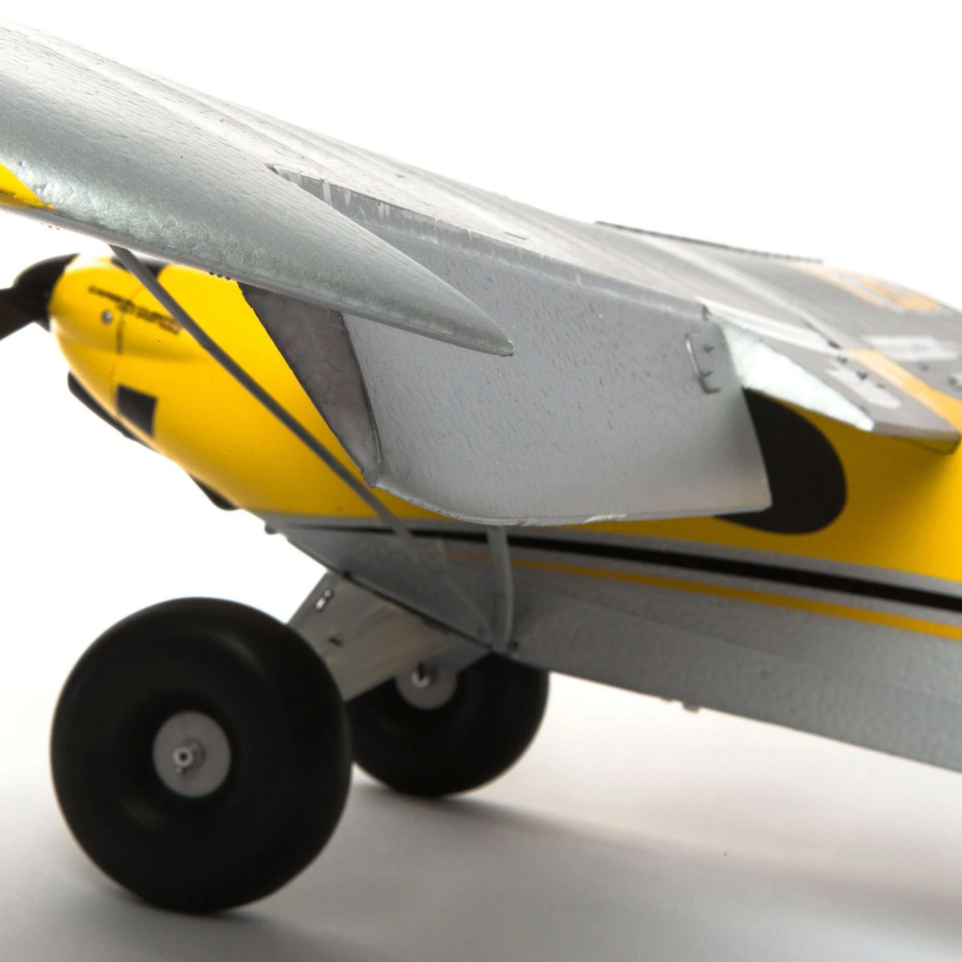 HobbyZone Carbon Cub S 2 1.3m BNF Basic with SAFE 14 HobbyZone Carbon Cub S 2 1.3m BNF Basic with SAFE - Image 14